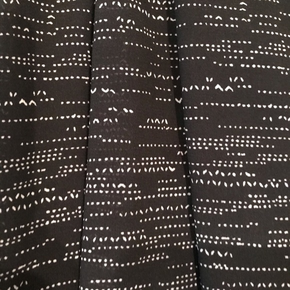 black and white knee length dress - Picture 2 of 8